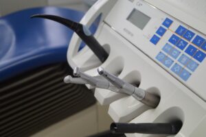 Endodoncja – klucz do zdrowych zębów i skutecznych terapii kanałowych